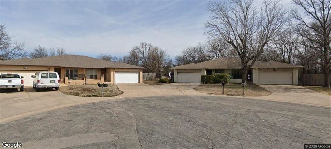 Property Photo:  1818 S Longford Ct  KS 67207-5170 