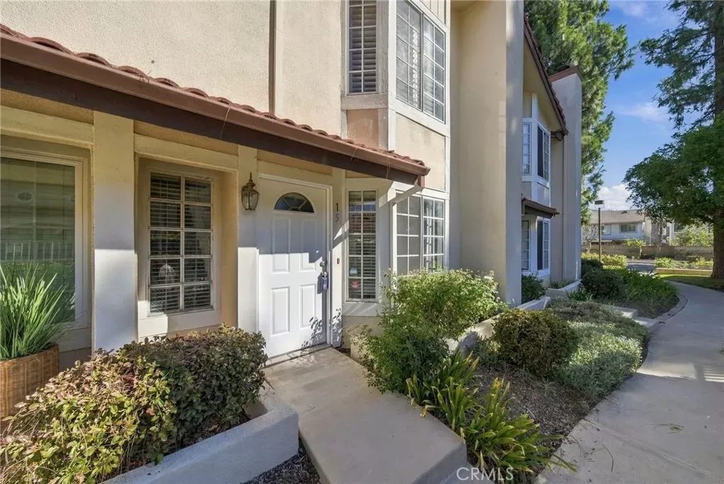 Property Photo: 2755 Stearns Street 15 CA 93063
