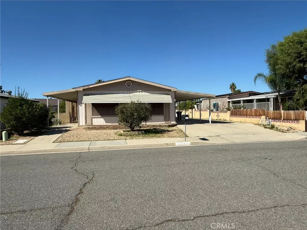 Property Photo:  217 Flora Vista  CA 92582 