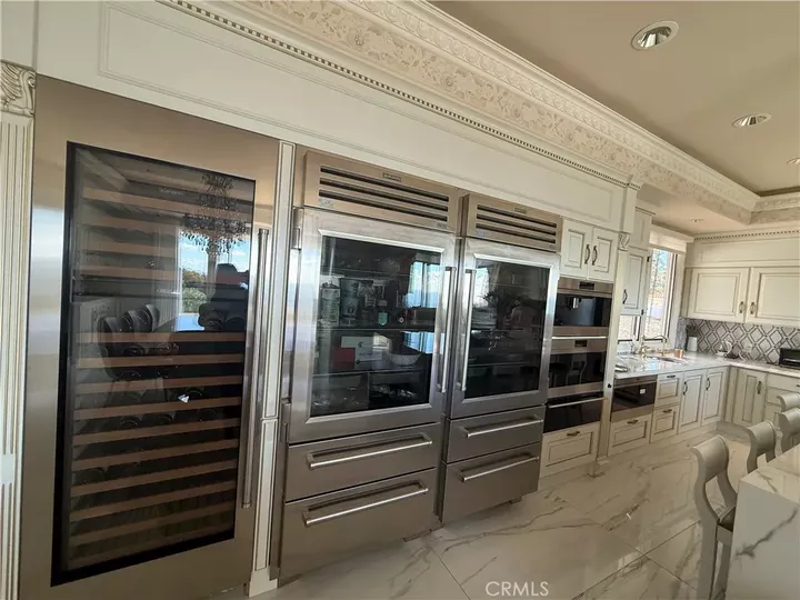 Property Photo:  2725 Via Victoria  CA 90274 