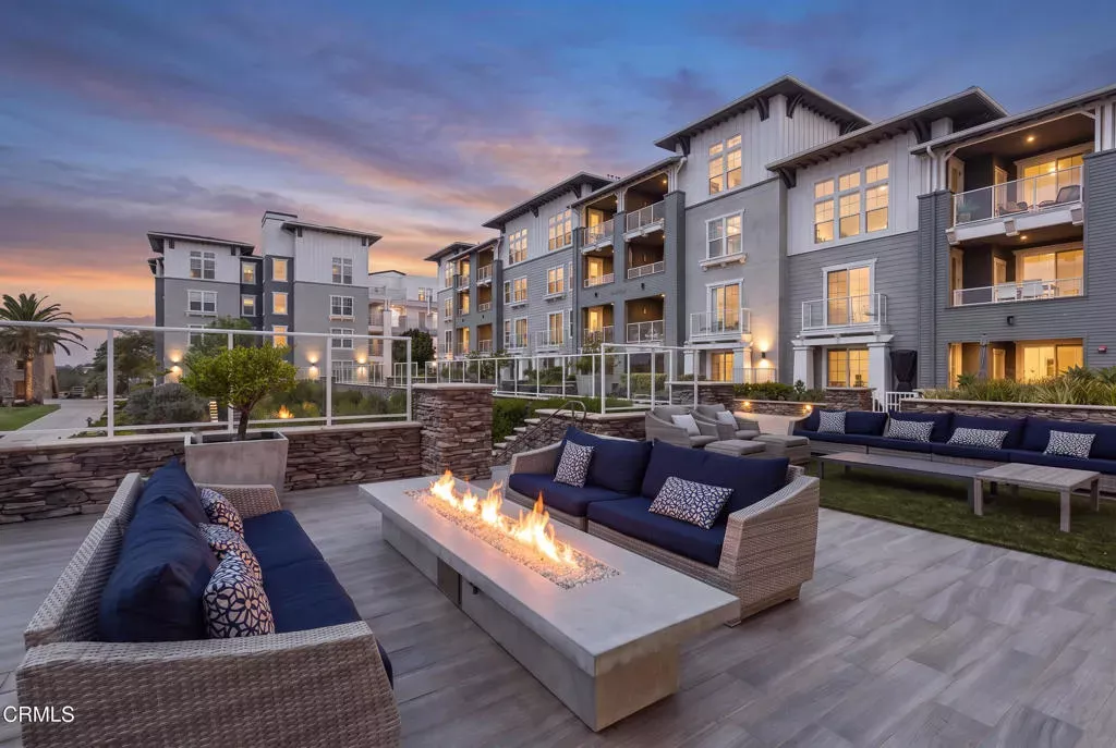 Property Photo: 4008 Tradewinds Drive CA 93035