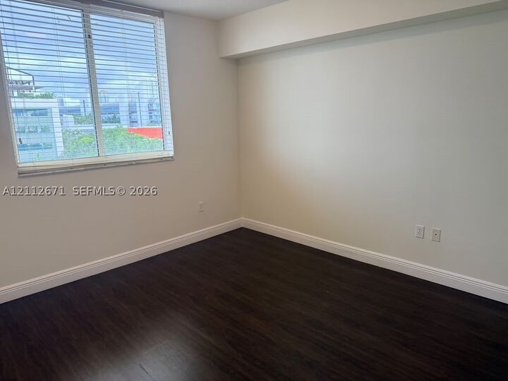 Property Photo: 18800 NE 29th Ave 606 FL 33180