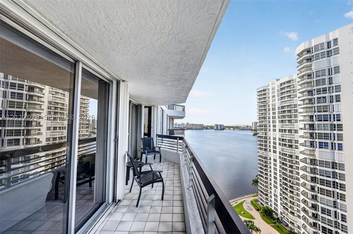 Property Photo:  19195 NE 36th Ct 2202  FL 33180 