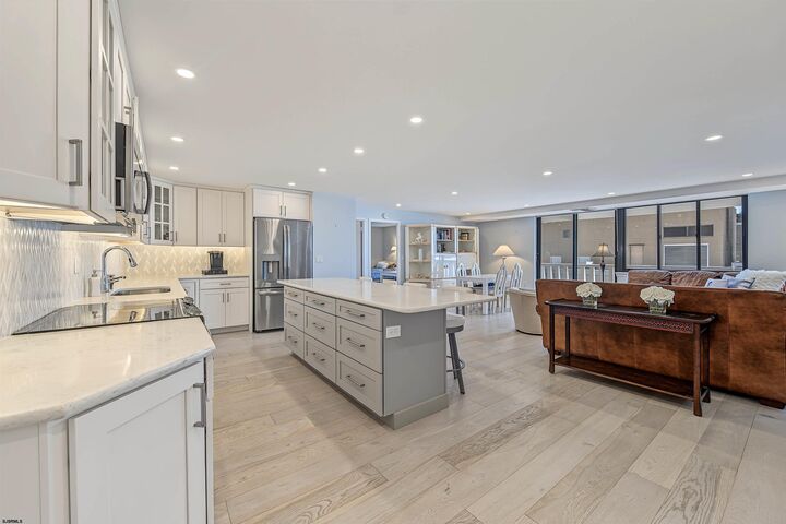 Property Photo: 100 S Berkley Square 17 G NJ 08401-9999