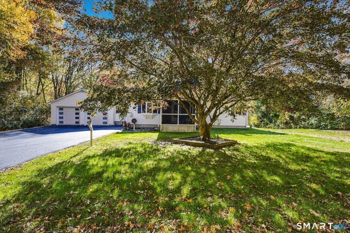 Property Photo:  142 Gifford Lane  CT 06334 