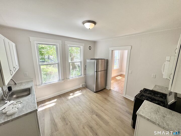 Property Photo:  65 Lilac Street 1  CT 06511 