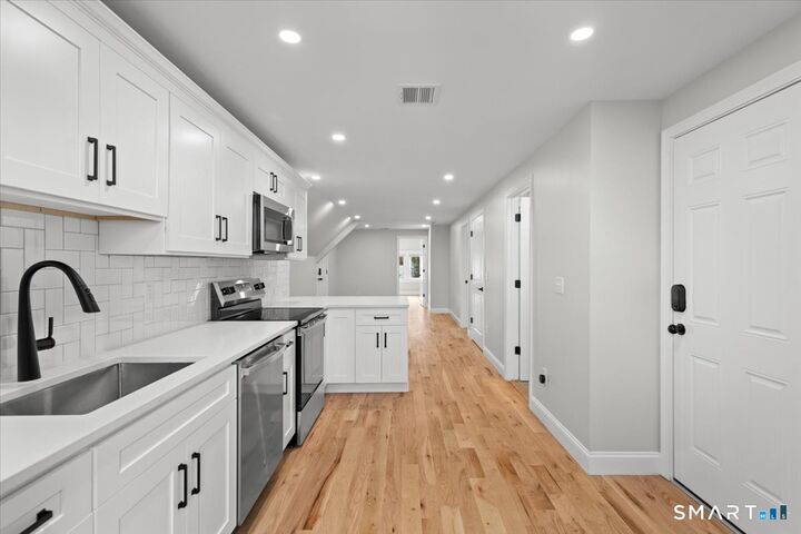 Property Photo:  35 Tilton Street 3  CT 06511 