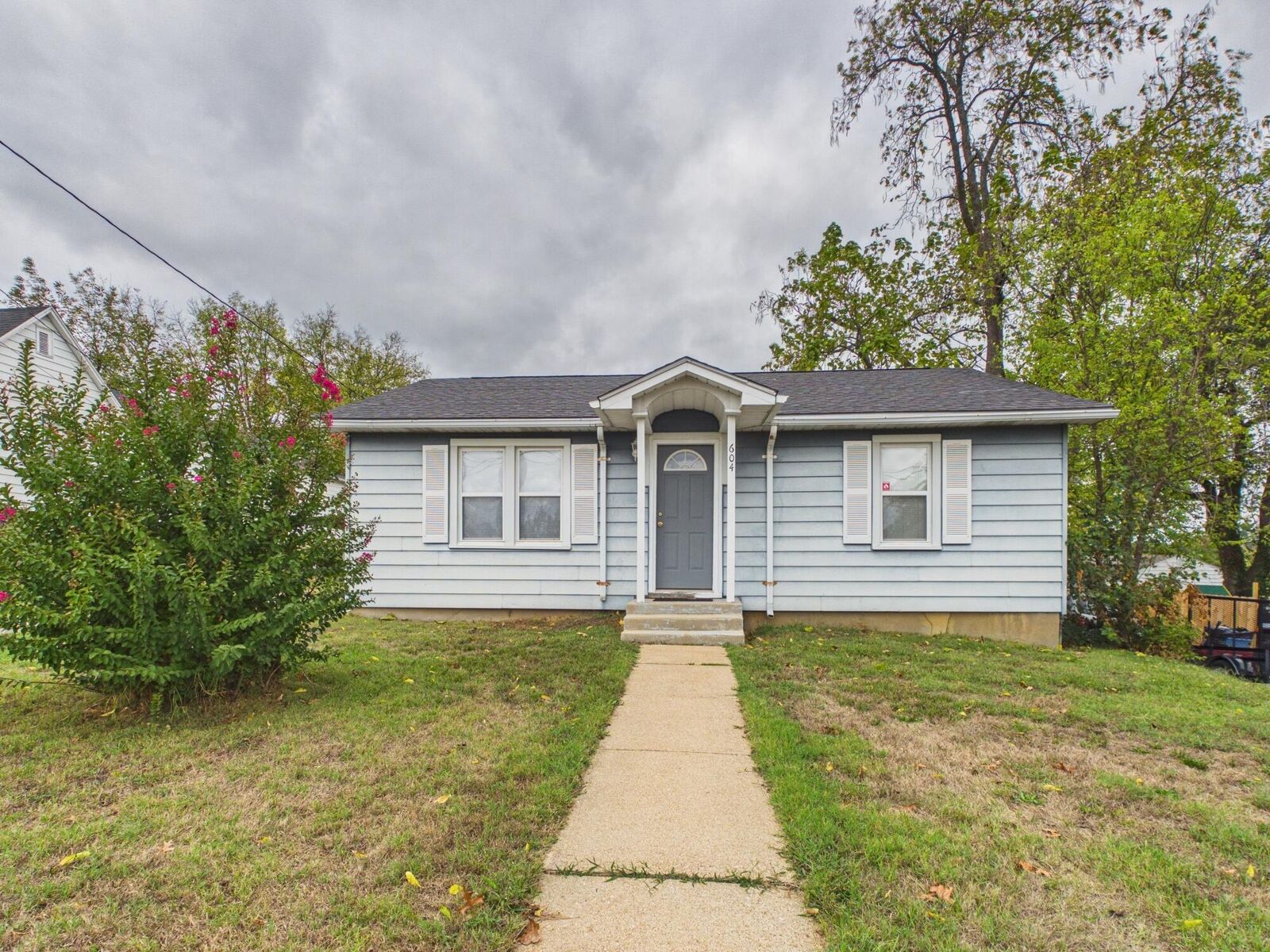 Property Photo: 604 Summit Street MO 65689