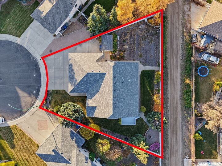 Property Photo:  238 McKay Court  SK S0K 4S0 
