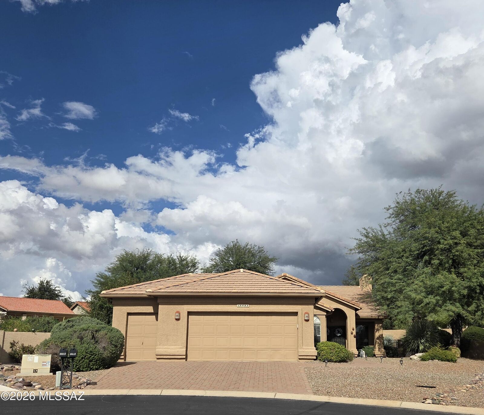Property Photo: 38443 S Bellrock Court AZ 85739