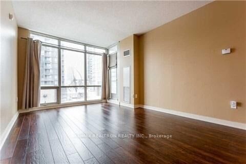 Property Photo:  35 Mariner Terrace 202  ON M5V 3V9 