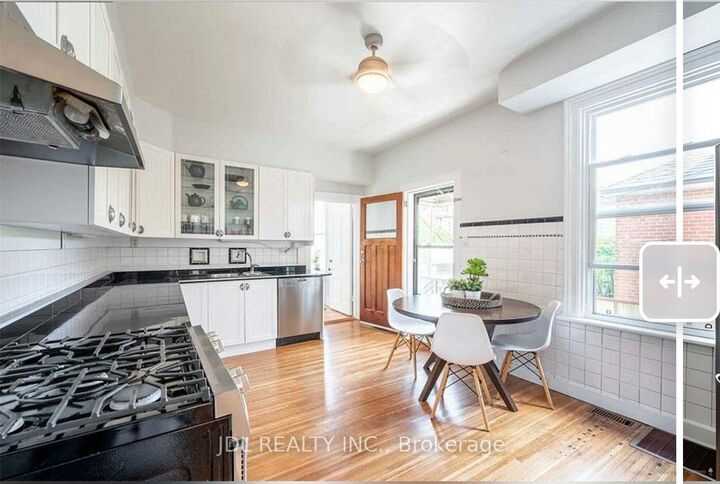 Property Photo:  137 Denison Ave Avenue Big Bedroom 2nd Floor  ON M5T 2N2 