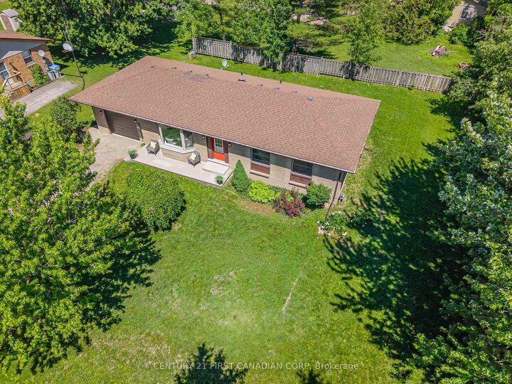Property Photo:  34314 Denfield Road  ON N0M 2J0 