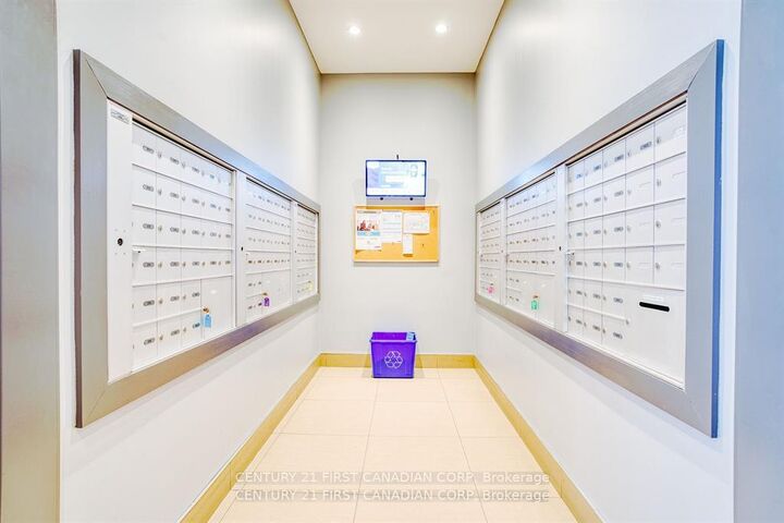 Property Photo:  240 Villagewalk Boulevard 812  ON N6G 0P6 