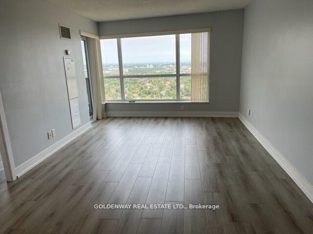 Property Photo: 125 Village Green Square S 3801 ON M1S 0G3