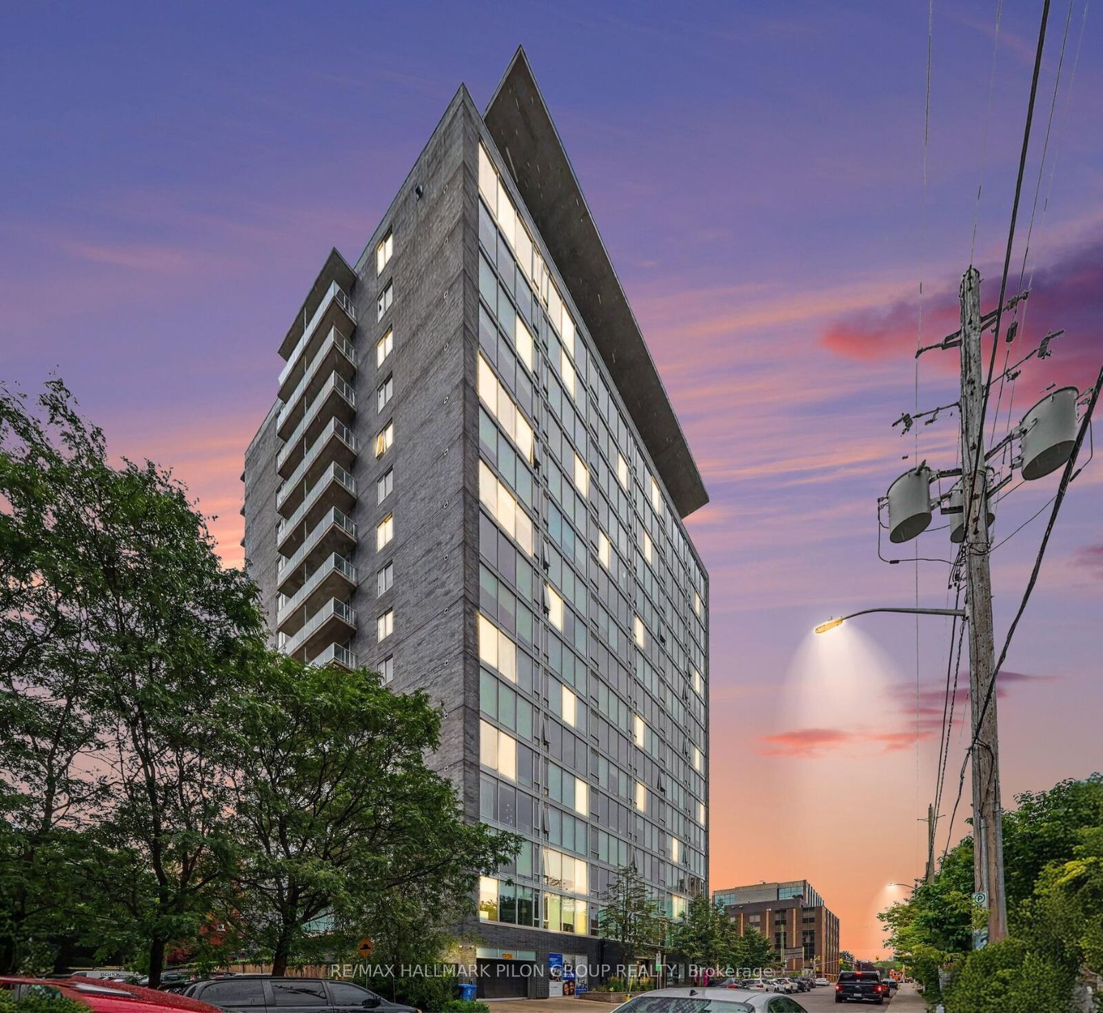 Property Photo: 300 Lisgar Street 1512 ON K2P 0E2
