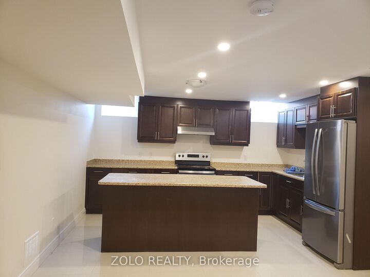 Property Photo:  58 Gibson Circle Lower  ON L3Z 0X1 