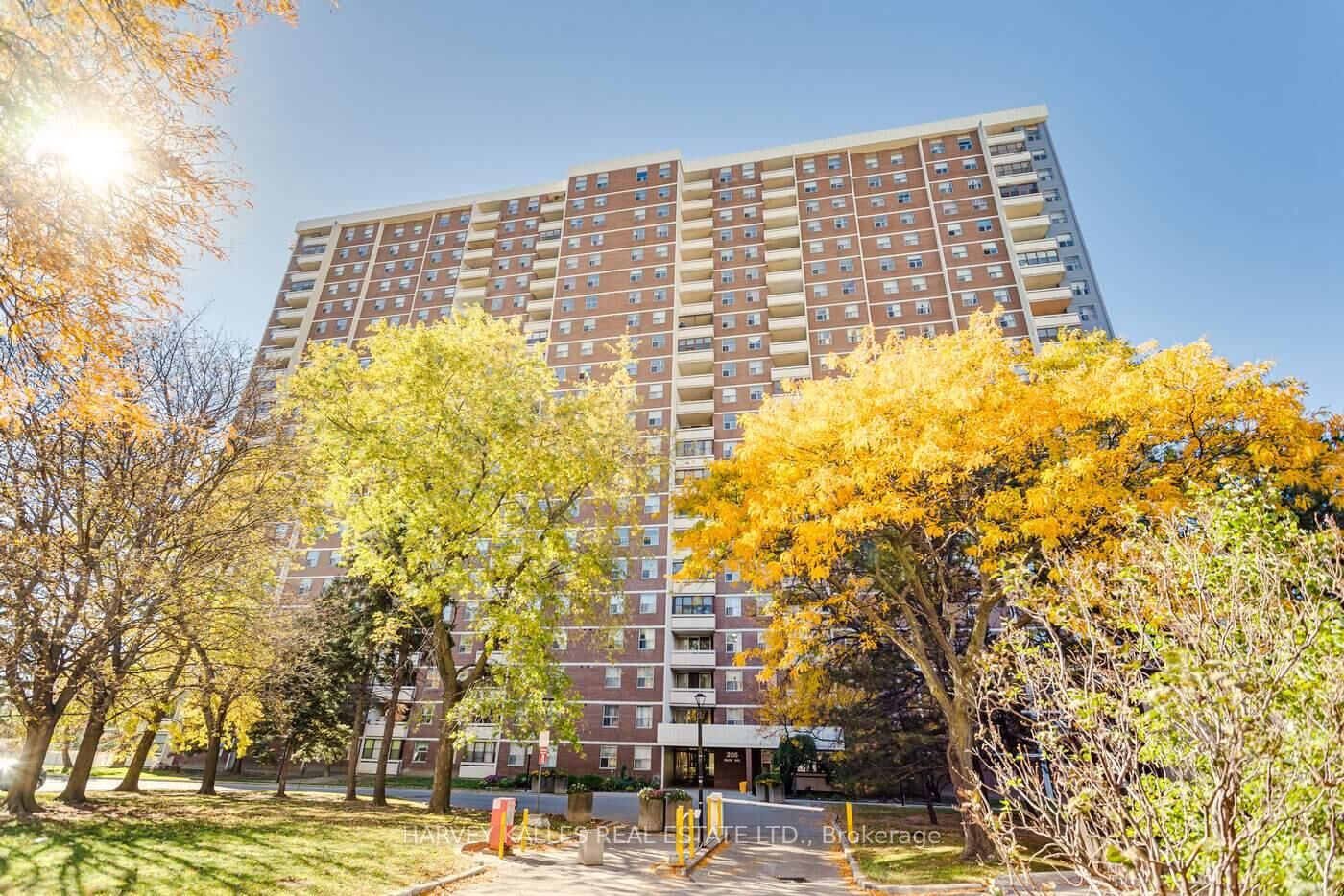 Property Photo: 205 Hilda Avenue 1708 ON M2M 4B1