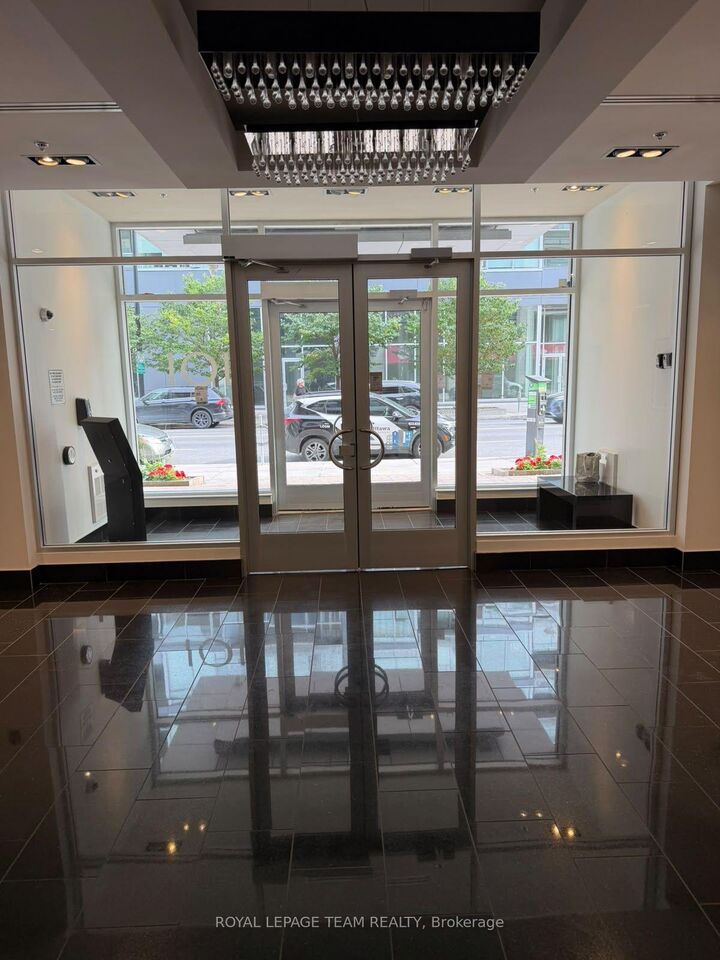Property Photo: 101 Richmond Road 215 ON K1Z 0A6