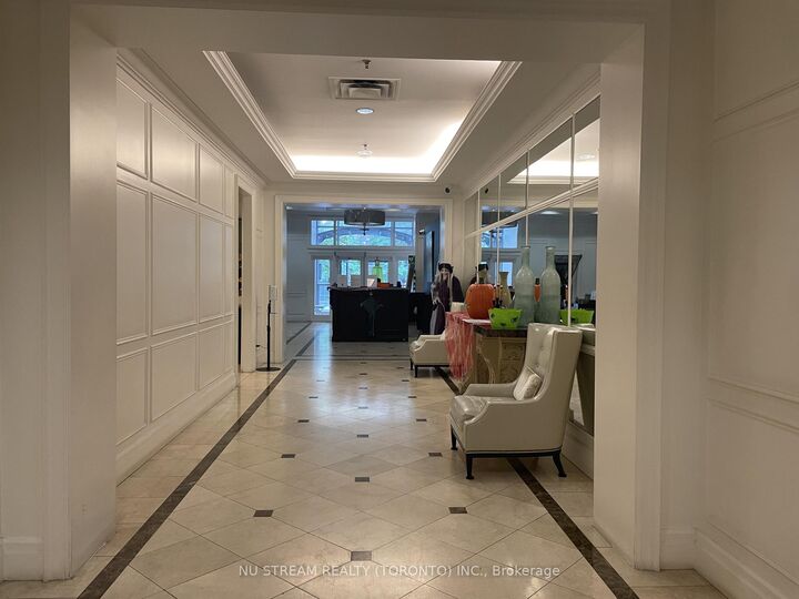 Property Photo:  33 Empress Avenue 915  ON M2N 6Y7 