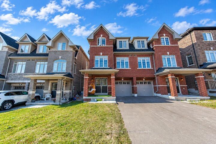 Property Photo:  2620 Apricot Lane  ON L1X 0G8 