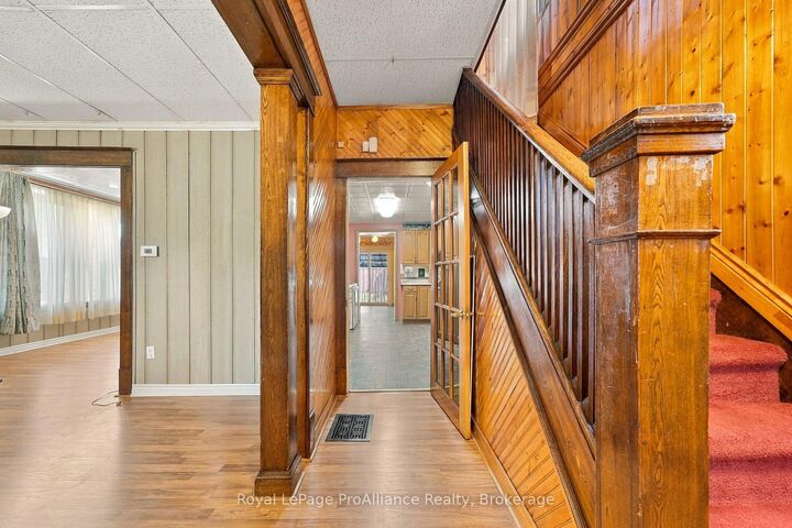 Property Photo:  156 William Street  ON K8N 3J7 