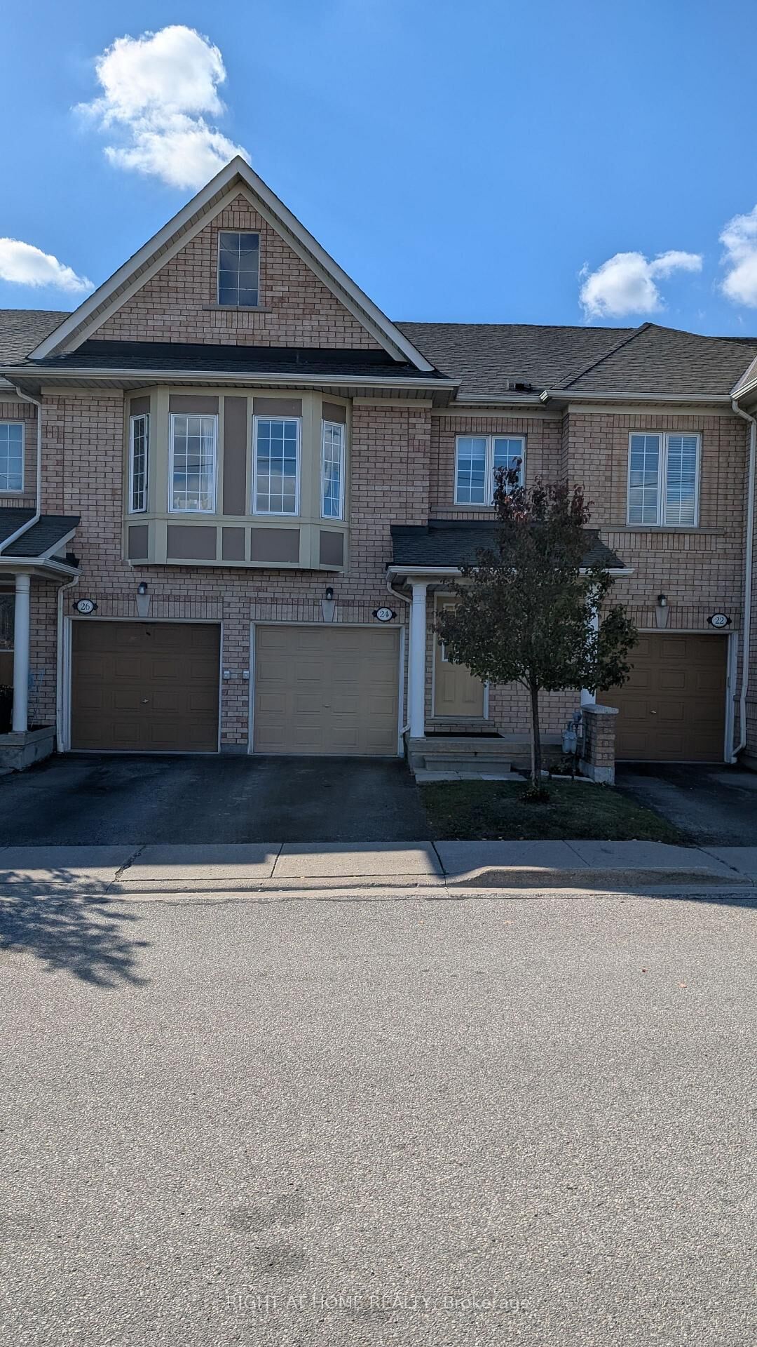 Property Photo: 770 Othello Court 24 ON L5W 1Y2