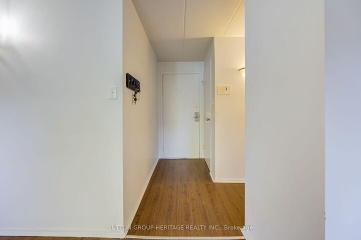 Property Photo: 53 Taunton Road E 63 ON L1G 3T6
