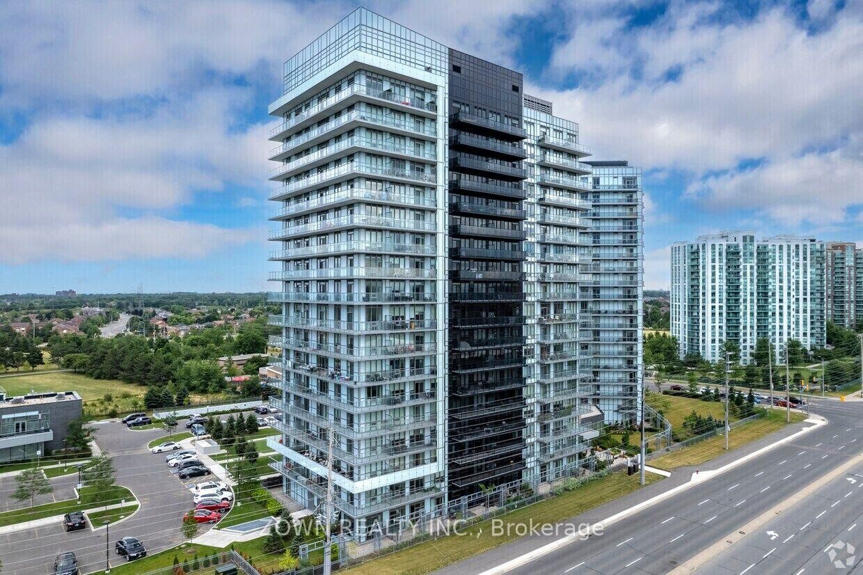 Property Photo:  4655 Glen Erin Drive 1409  ON L5M 0Z1 
