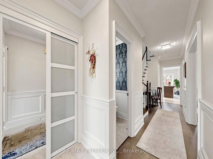 Property Photo:  31 Rocksprings Avenue  ON L4S 1R2 