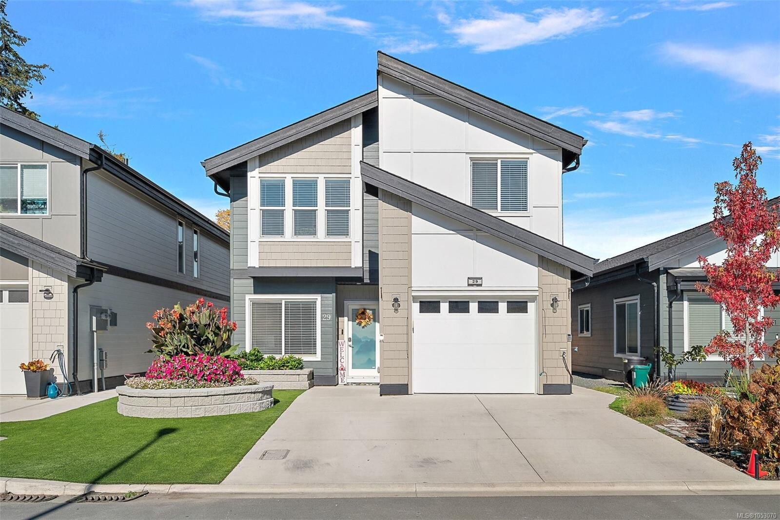 Property Photo:  29 Saanich Ridge Dr  BC V8M 0B8 