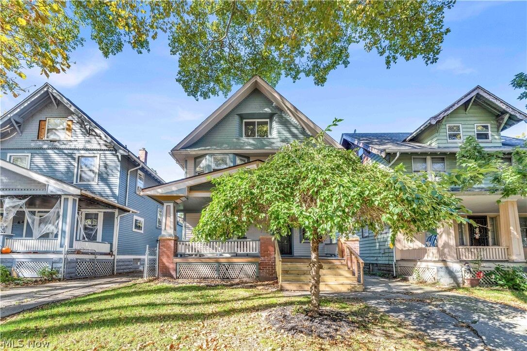 Property Photo: 2032 W 89th Street OH 44102