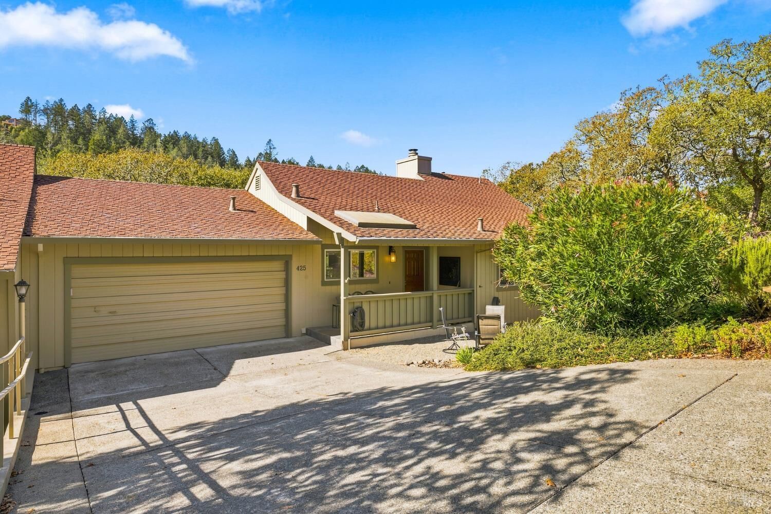 Property Photo: 425 Singing Woods Place CA 95409