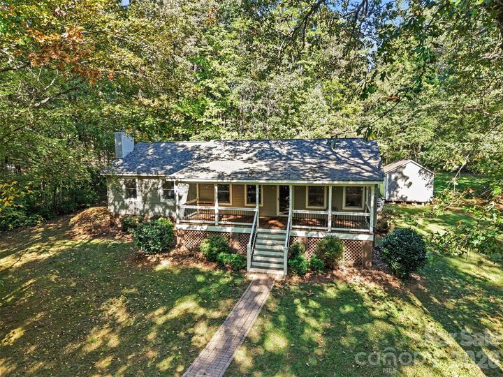 Property Photo:  7605 Hedrick Circle  NC 28078 