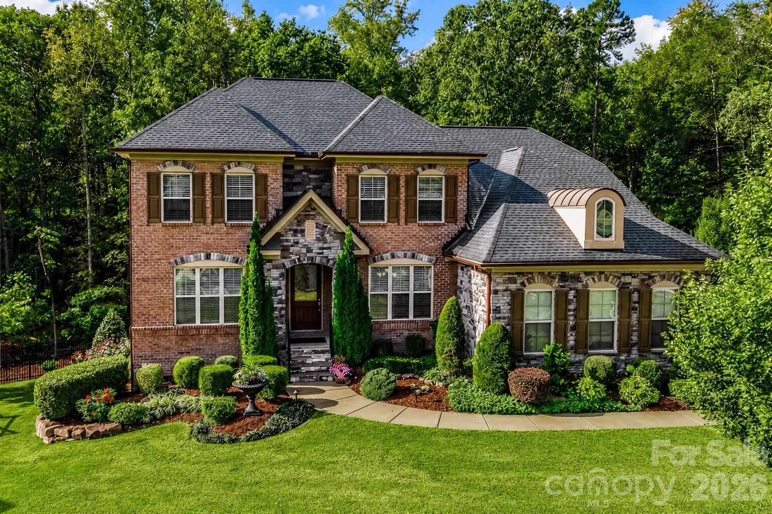 Property Photo: 738 Chaucer Circle SC 29708