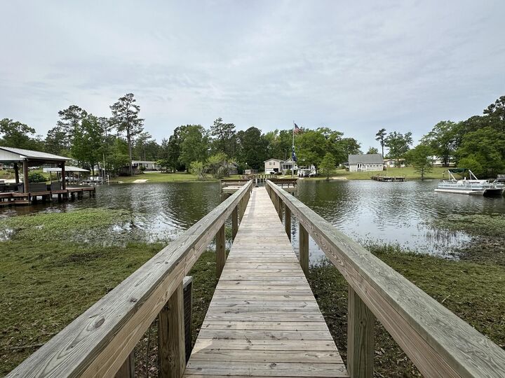 Property Photo:  1504 Wyboo Avenue  SC 29102 