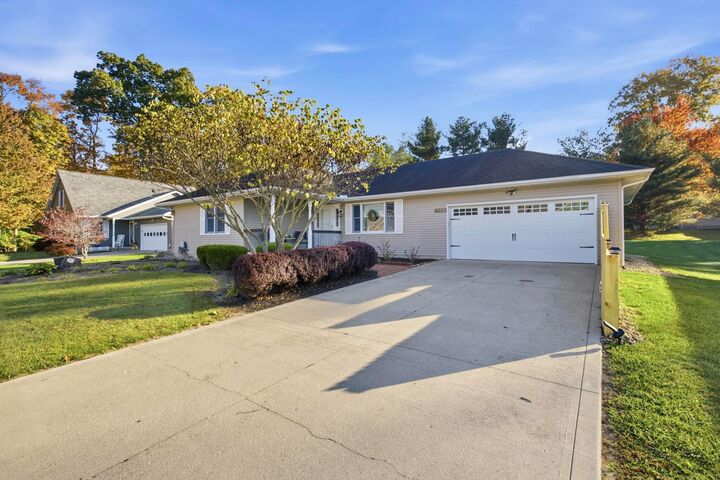 Property Photo:  2282 Carper Street  OH 43130 