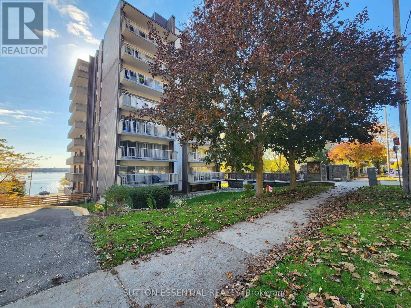 Property Photo:  109 King Street East 305  ON K6V 1B8 