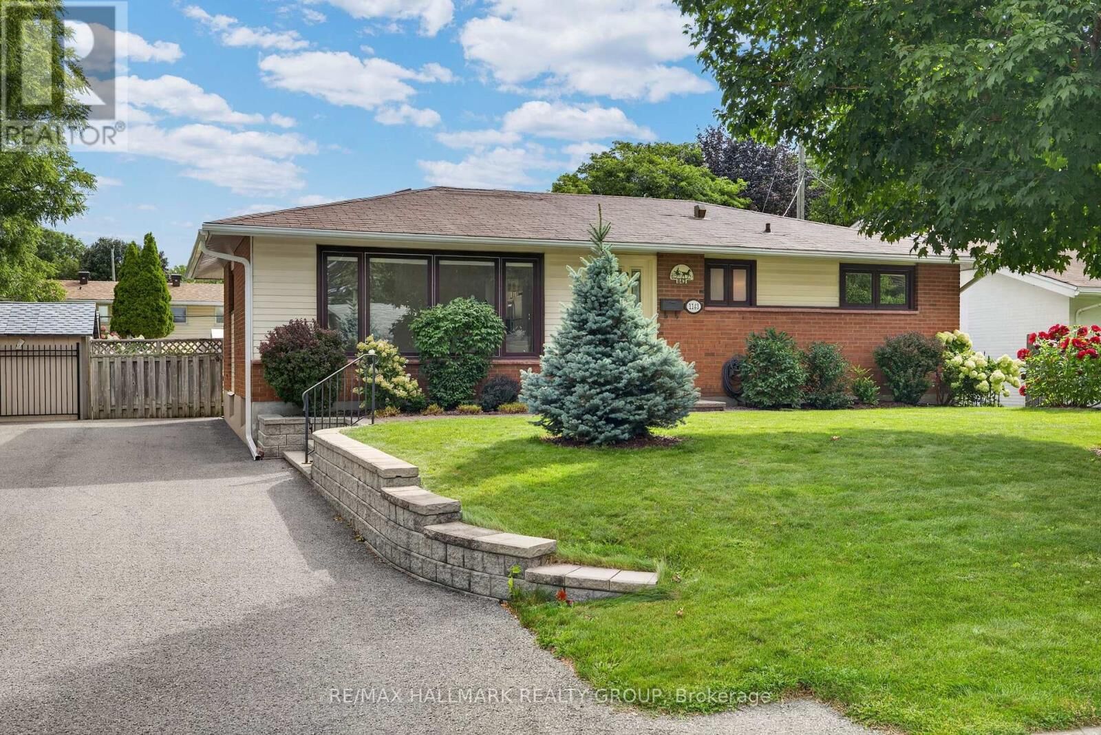 Property Photo:  1143 Gateway Road  ON K2C 2W8 