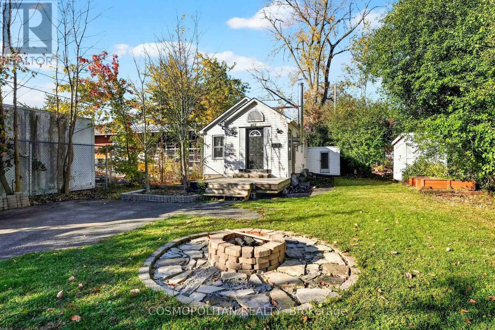 Property Photo:  403 Crescent Road  ON L2A 4P6 