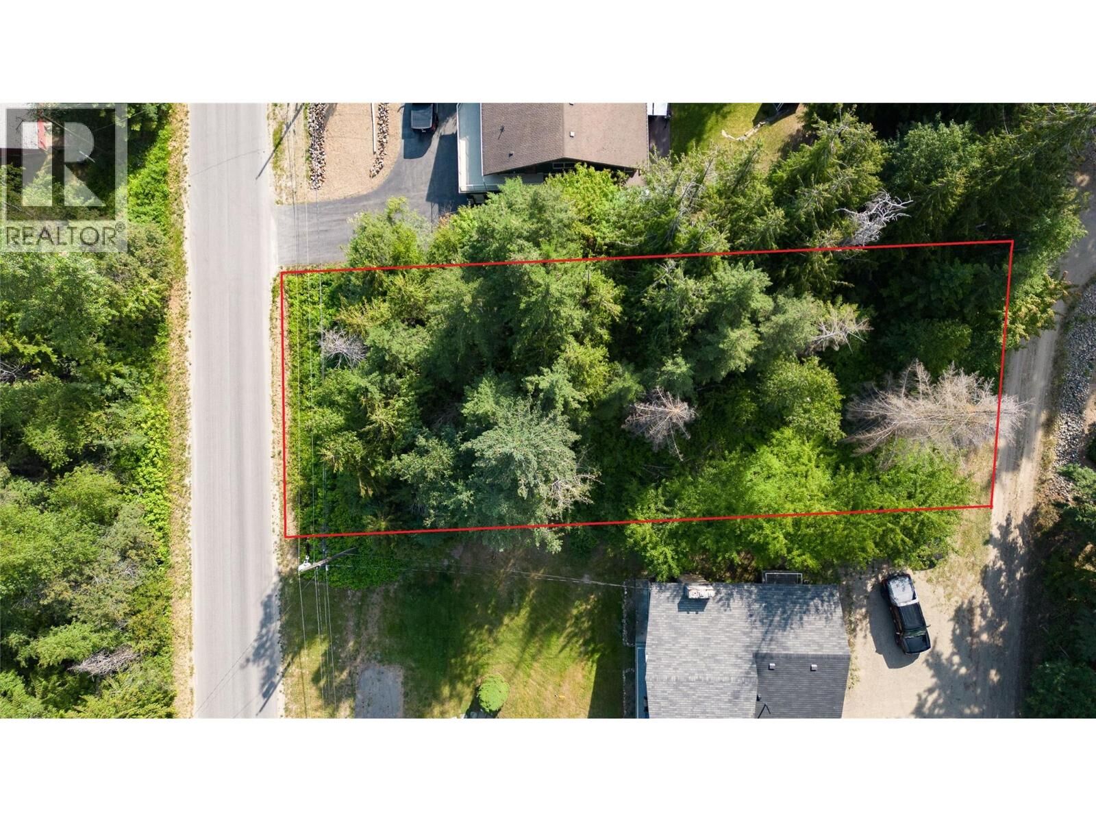 Property Photo:  2534 Centennial Drive  BC V0E 1H1 