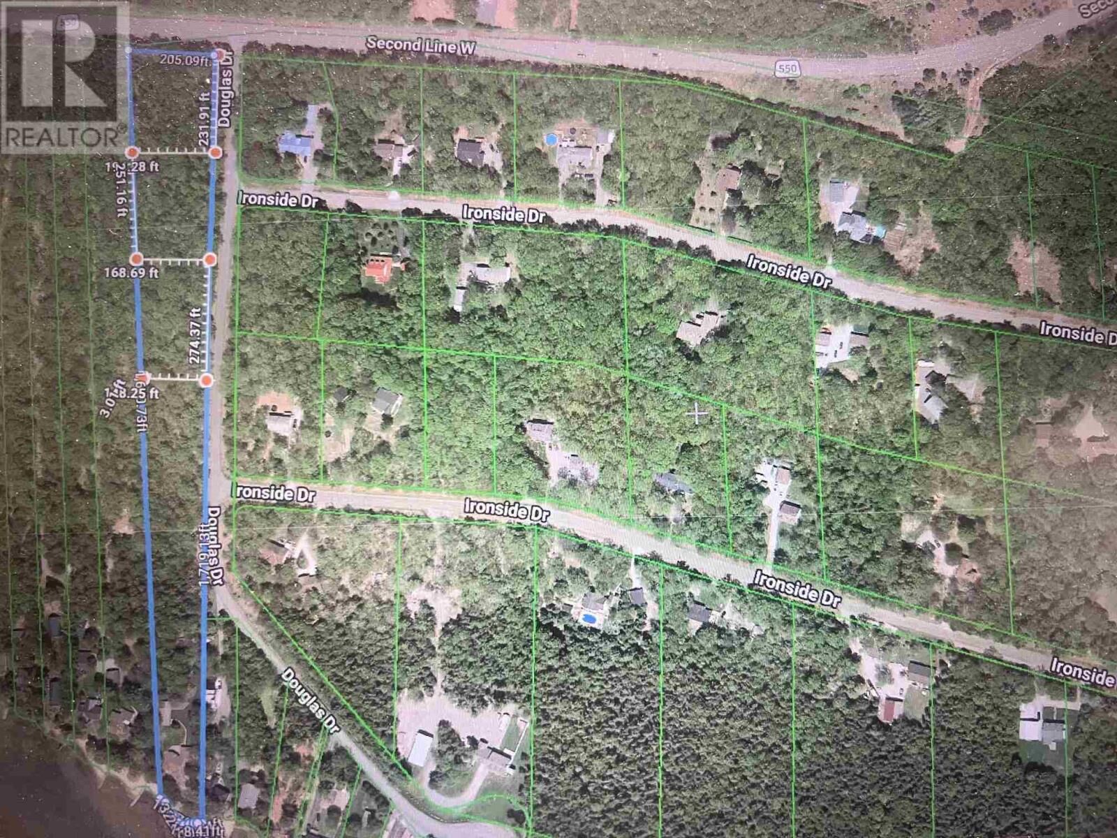 Photo de la propriété:  Lot 2 Douglas Dr  ON P6A 6K4 