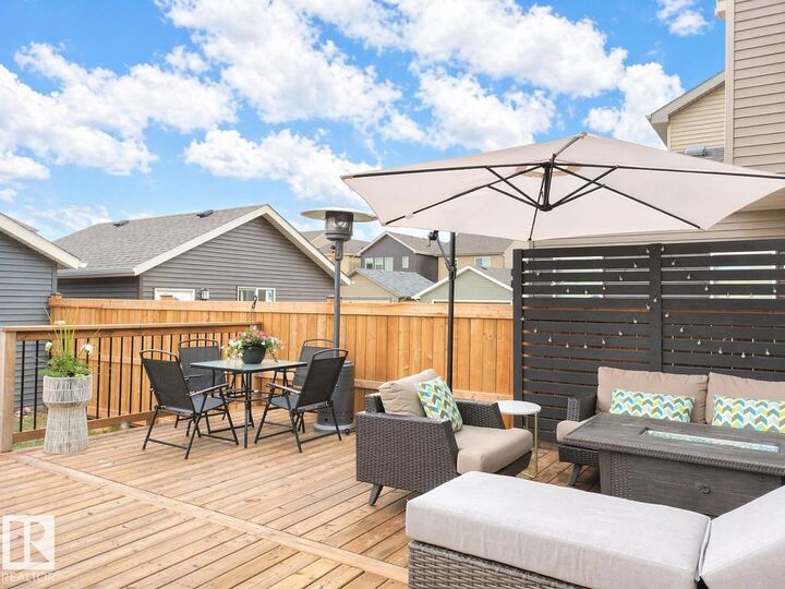 Property Photo:  3278 Cherry Crescent SW  AB T6X 1Y5 