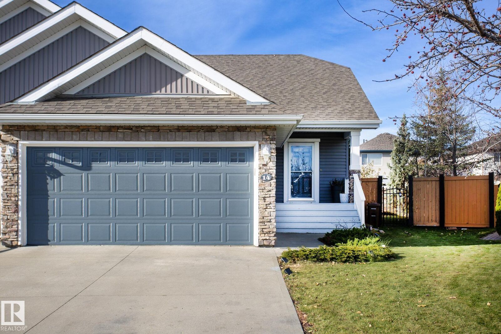 Property Photo:  14 Nevis Close  AB T8N 0R5 