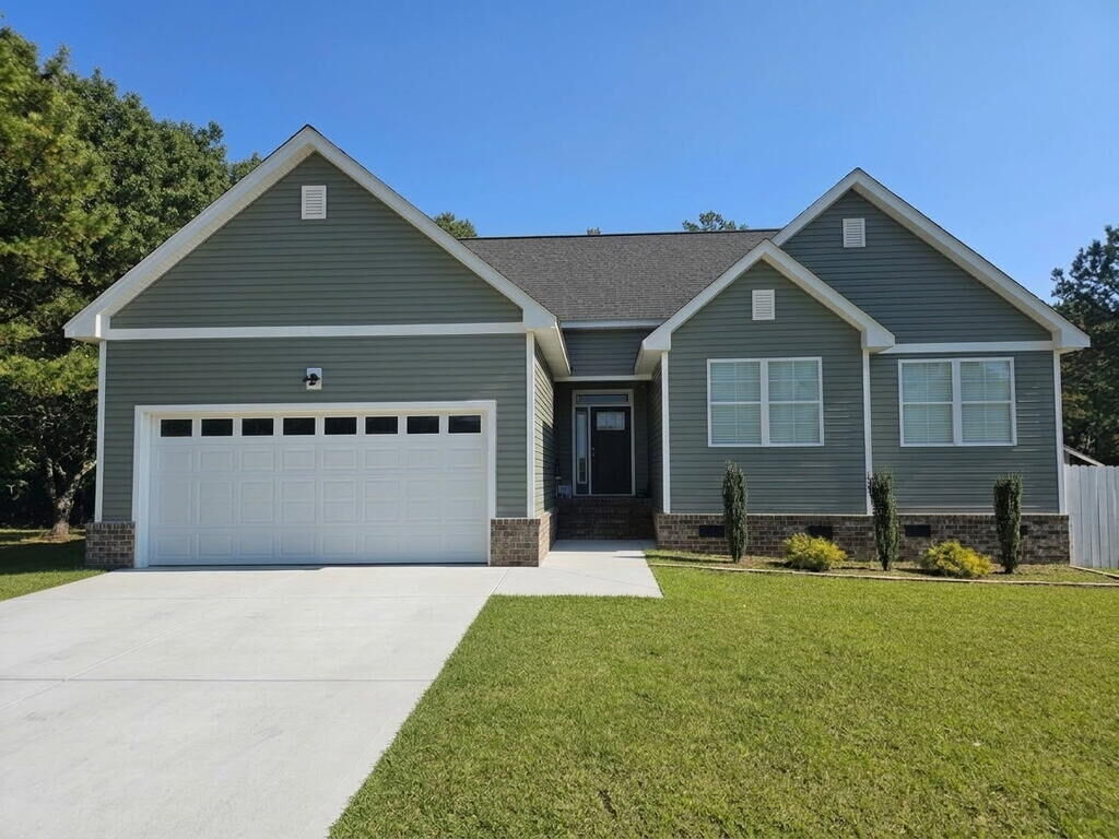 Property Photo:  3315 Sherwood Gate  VA 23310 