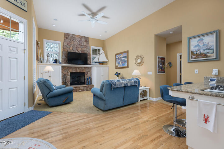 Property Photo:  255 SW Shining Mist  OR 97341 