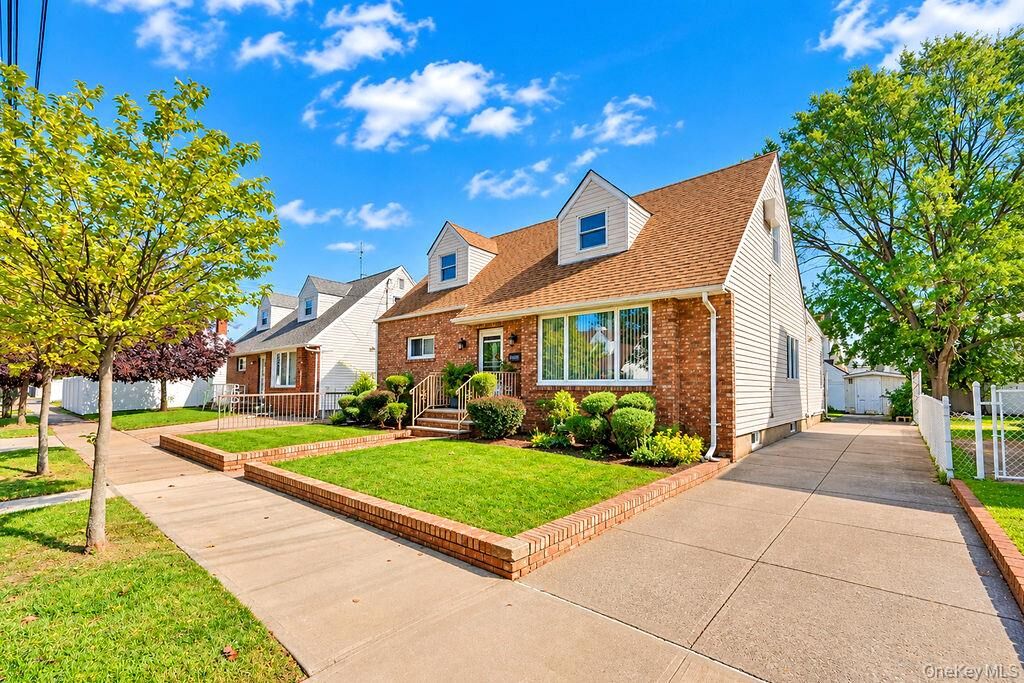 Property Photo:  158-17 90th Street  NY 11414 