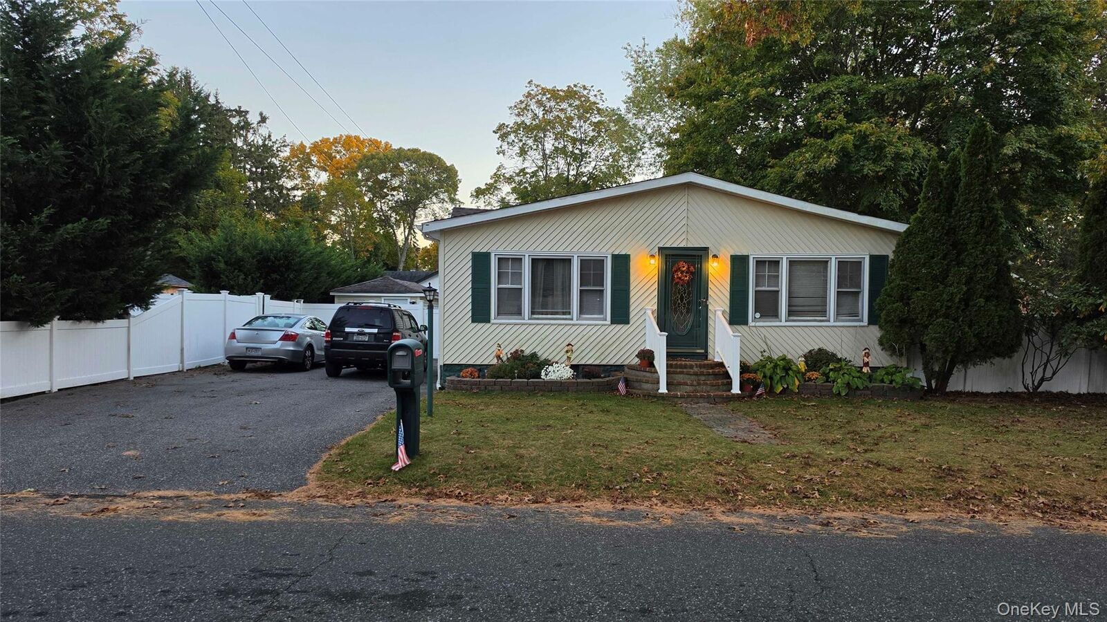 Property Photo:  52 Lafayette Avenue  NY 11755 