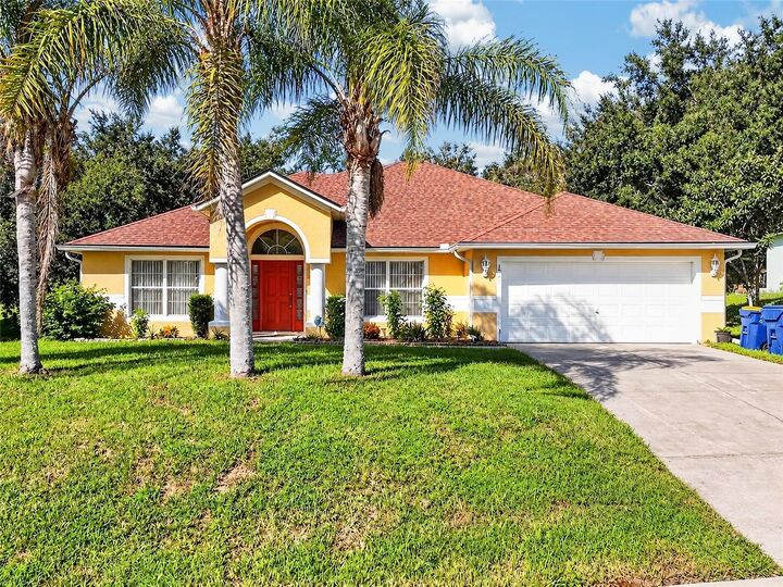 Property Photo:  1048 Hill Mount Drive  FL 34715 