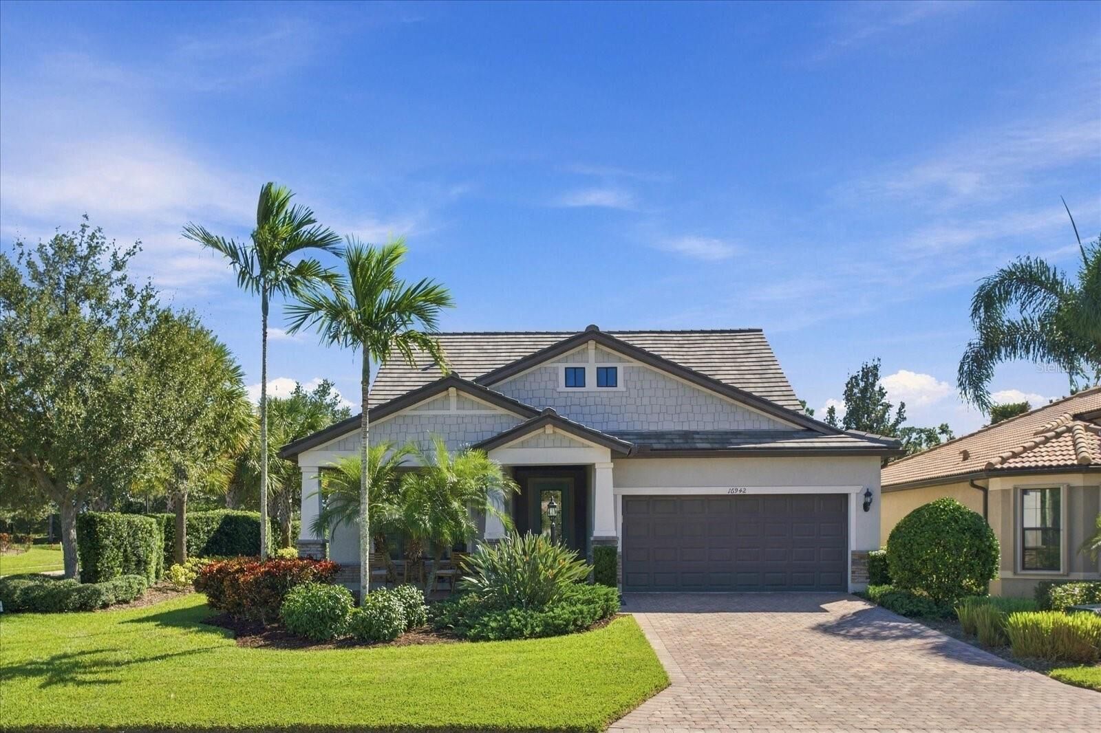 Property Photo:  16942 Winthrop Place  FL 34202 